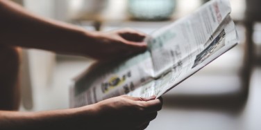 Liciten la inserció d’esqueles a mitjans de comunicació escrits