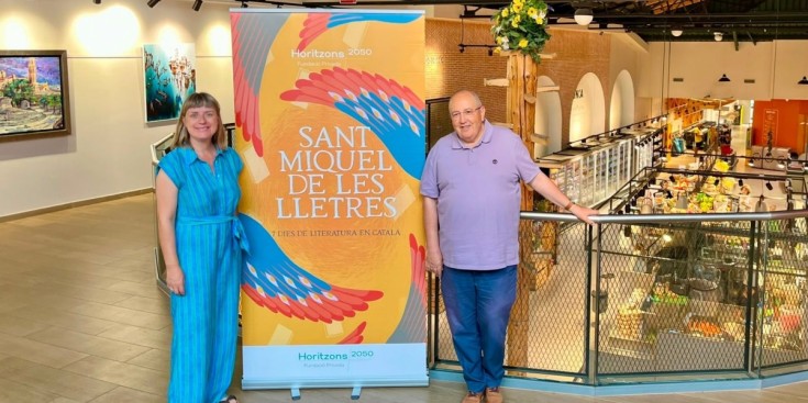 Antoni Gelonch, editor d'Horitzons i promotor del certamen; i Mertxe París, directora del festival