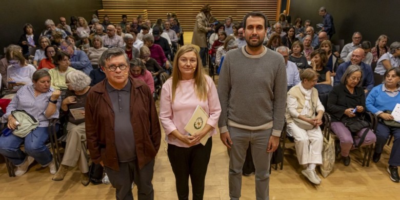 Andreu Domingo, Montserrat Gea i Ignasi Gómez,  durant la sessió juntament amb Josep Maria Forné, impulsor del cicle 'Diàlegs'.