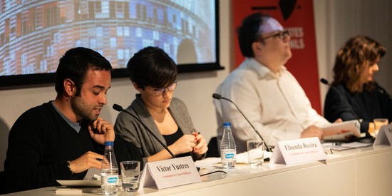 Víctor Yustres i Elisenda Rovira, durant la presentació de l'anuari Mèdia.cat el 13 de febrer del 2019