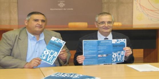 el president del Col·legi de Periodistesde Lleida, Rafa Gimena i el Regidor d’Educació Jesús Castillo.
