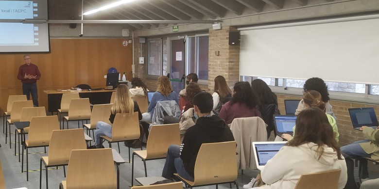 Joan Carles Codolà durant la sexa xerrada