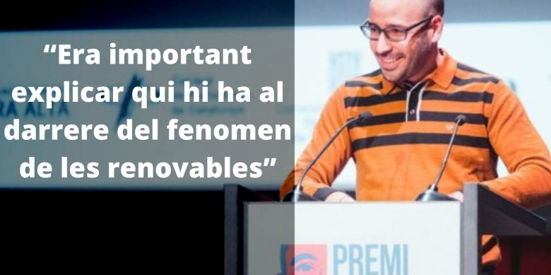 Miquel Andreu, durant el discurs de recollida del Premi Barnils en categoria de mitjans locals i comarcals. Foto: Arnau Carbonell