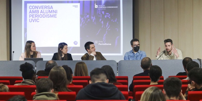 D'esquerre a dreta, Mireia Germán, Ivette Ballesteros, el professor Jordi Serrat, Damià Badia i Aleix Freixas | Albert Llimós