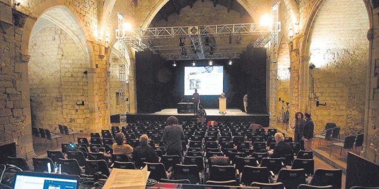 L’Auditori de la Mercè acollirà l’acte d’entrega dels Premis Diari de Girona. La sala, durant la preparació de la presentació del llibre pòstum de Vicenç Pagès MARC MARTI FONT