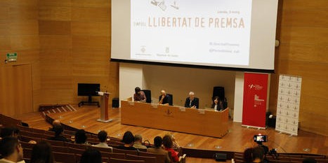 Una de les taules redones del Simposi de Llibertat de Premsa, al campus de Cappont de la UdL / Amado Forrolla - Segre