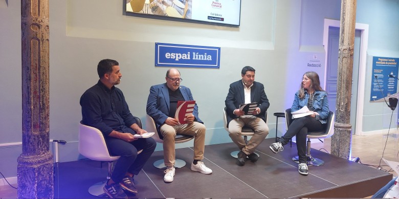 Peu de foto. D'esquerra a dreta: Francesc Florensa, vicepresident de l'ACPC; Francesc Fàbregas, president de l'ACPC; Ferran Perdrix, vicepresident de l'ACPC; i Estel Huguet, vocal de la junta de l'ACPC.