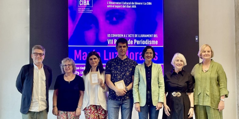 La cerimònia de lliurament del guardó, amb el periodista Jaume Barrull al centre / Goyi Salgado
