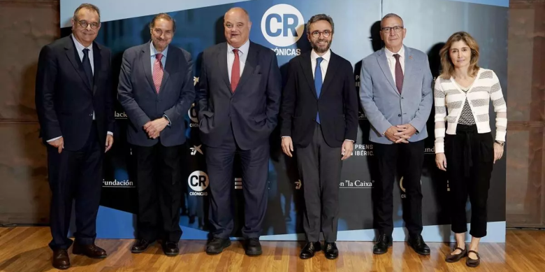 Albert Saez, director general de contenidos de Prensa Ibérica, Alex Sopeña, director general de 'CRónicas', Sergi Loughney, director general adjunto de asuntos corporativos de Fundación ‘la Caixa’, Aitor Moll, consejero delegado de Prensa Ibérica, Frances
