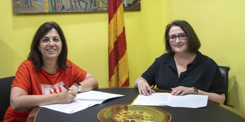L’alcaldessa de Tàrrega i la directora de Segre van renovar el conveni a la capital de l’Urgell - Laia Pedrós / Segre