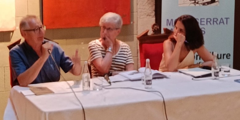 D'esquerra a dreta: Joan Carles Codolà, M. Carme Minobis i Laura Rosel, al Casino de Girona. Foto: Cassà Digital