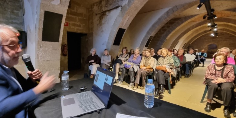 Una imatge de la xerrada celebrada dissabte passat al Castell de Verdú. Foto: Xercavins