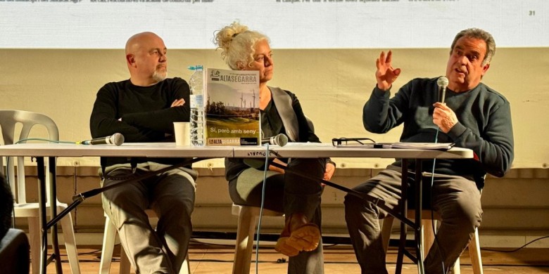 Revista Alta Segarra presenta el darrer número a Pujalt parlant de renovables