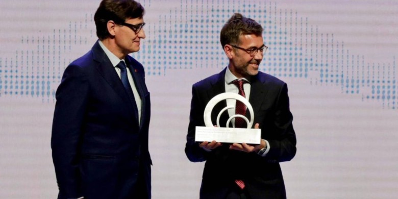 El president de la Generalitat, Salvador Illa, i l`editor del Diari, Marc Basté