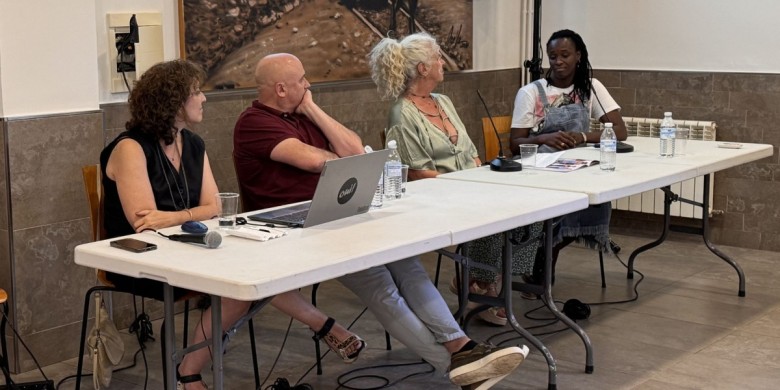 Una imatge de la taula de debat celebrada a Dusfort fa pocs dies